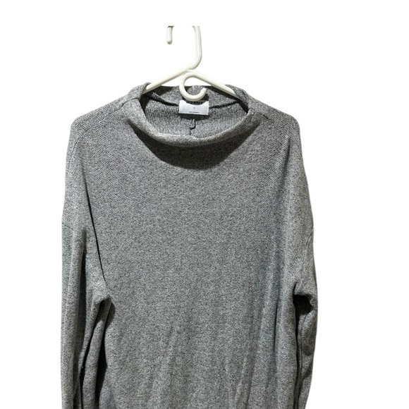 Old Navy Sweater - Picture 2 of 4